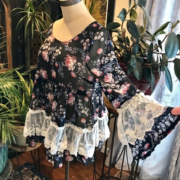 Chase floral chiffon Peplum lace empire waist top - Picture 5 of 8